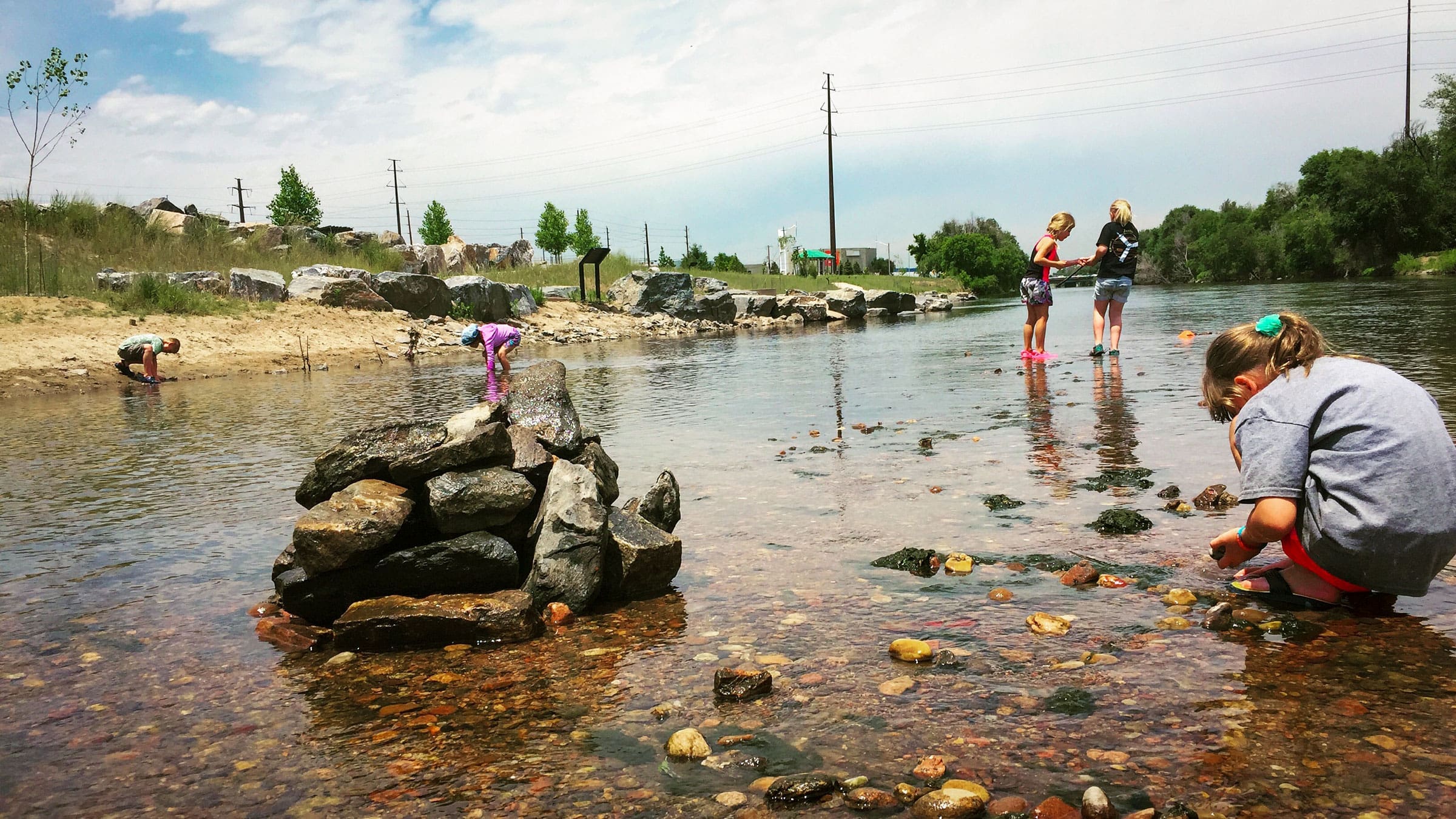 SPREE Summer Camp kids explore river ecology with The Greenway Foundation