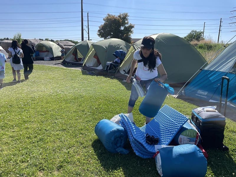setting up camping gear_MOC Camp Out